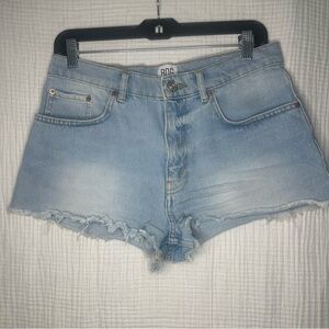 Urban Outfitters BDG Essential Mid Rise Distressed Blue Jean Denim Shorts Sz 28